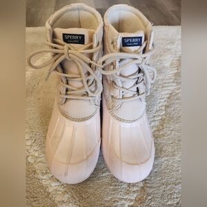 Sperry Cream Pink Boots Classic Style 5M